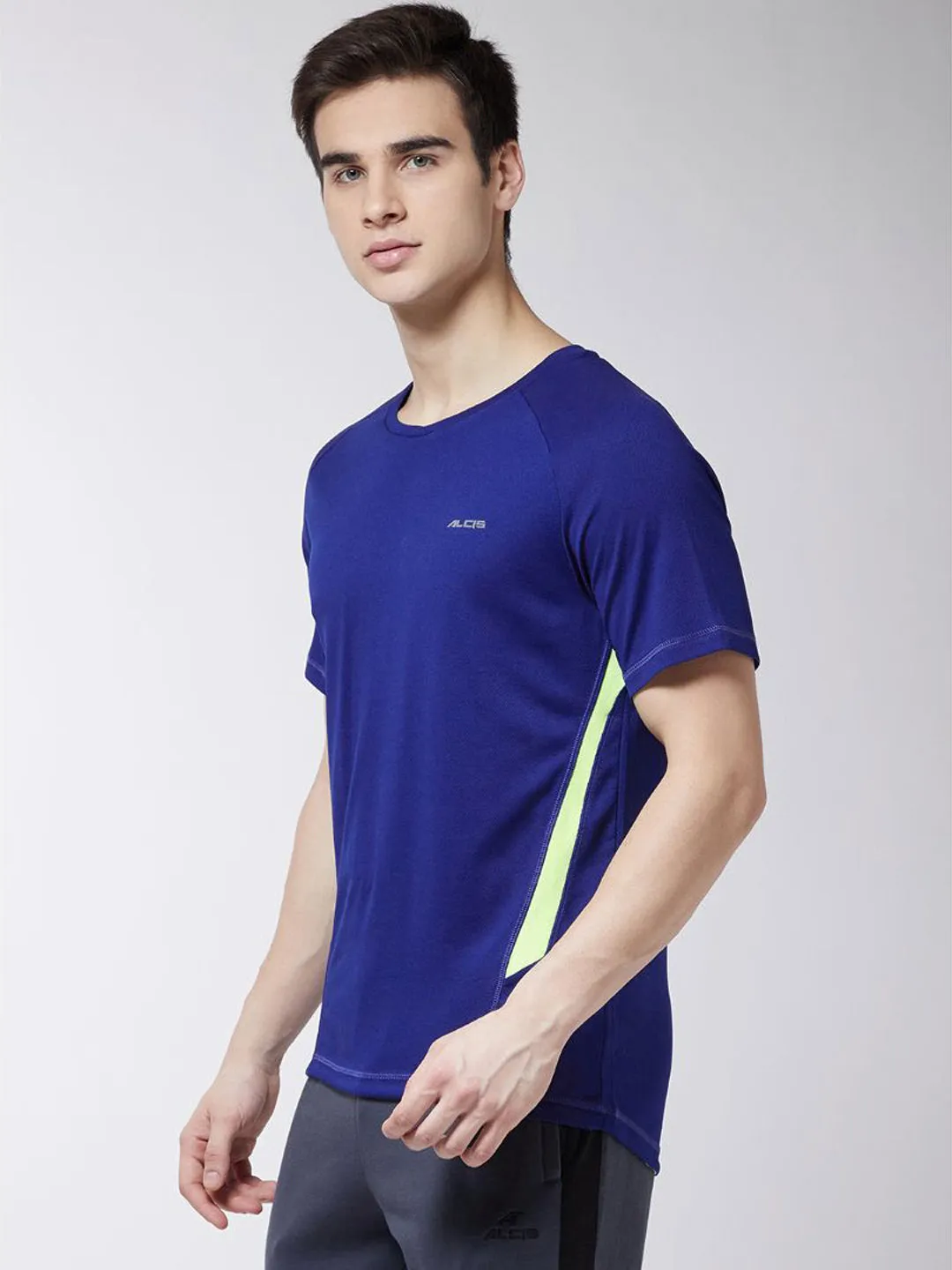 Alcis Men Blue Solid Round Neck Running T-shirt