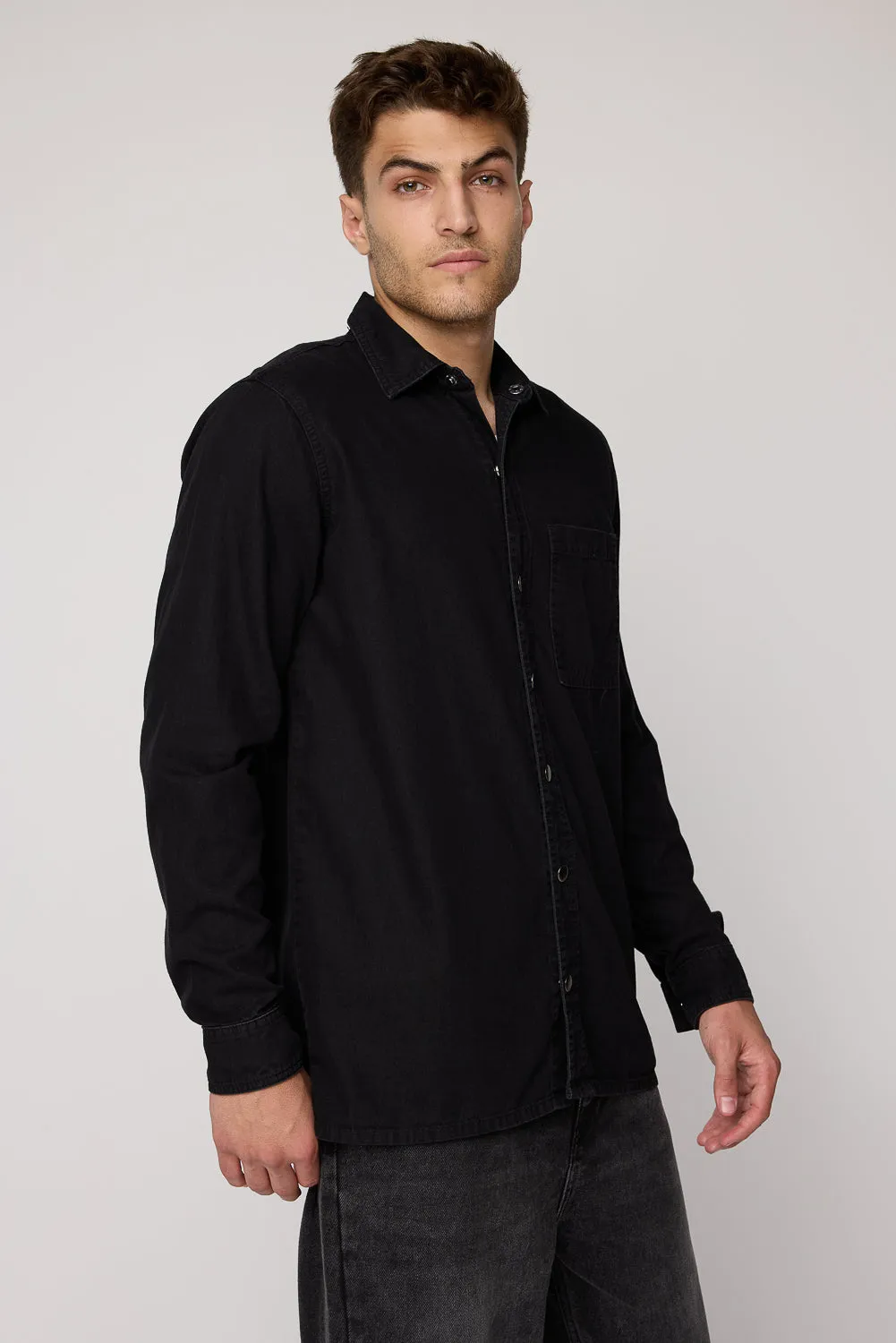 Black Single Pocket Men's Shirt