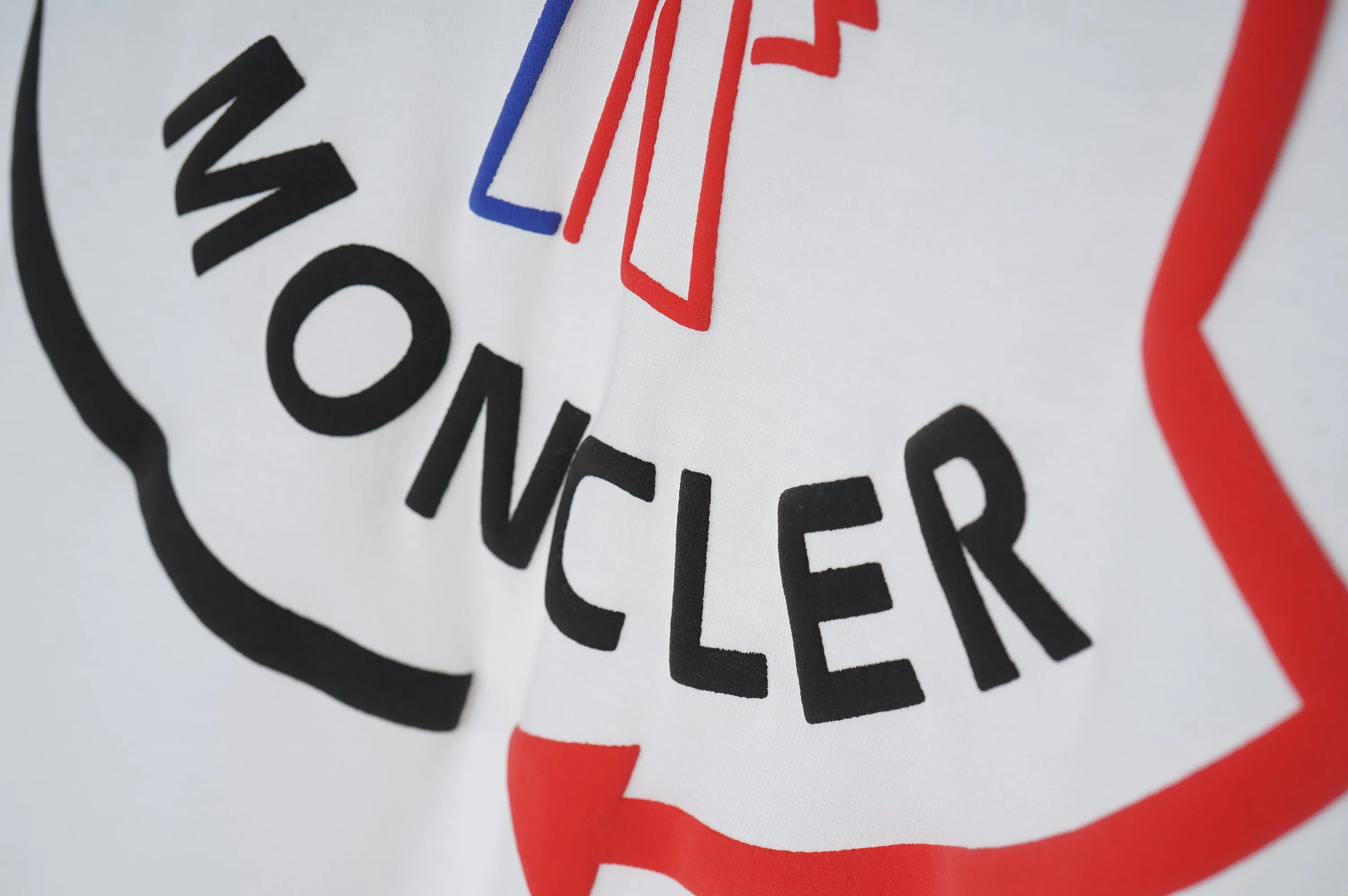 Camiseta Moncler Branca 34