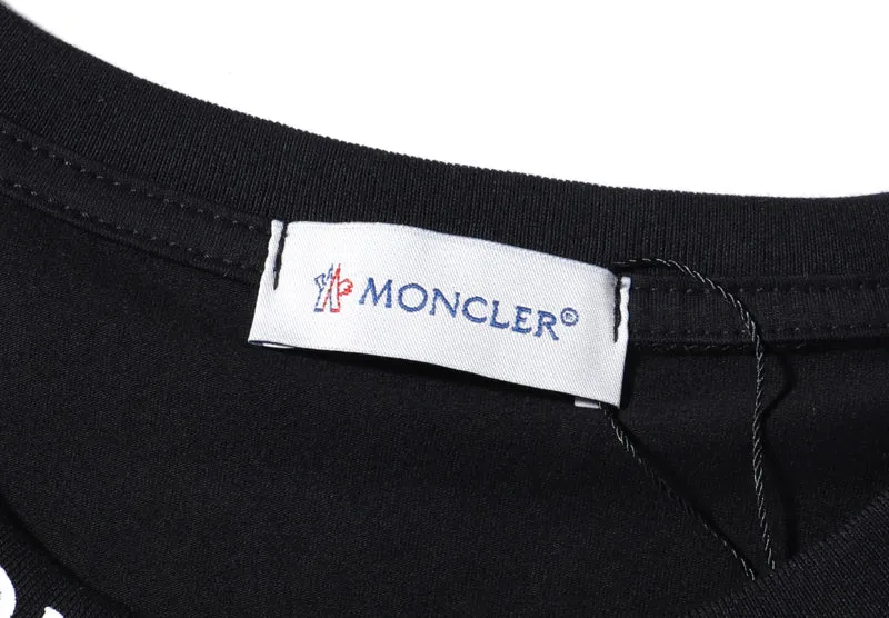 Camiseta Moncler Preta 22