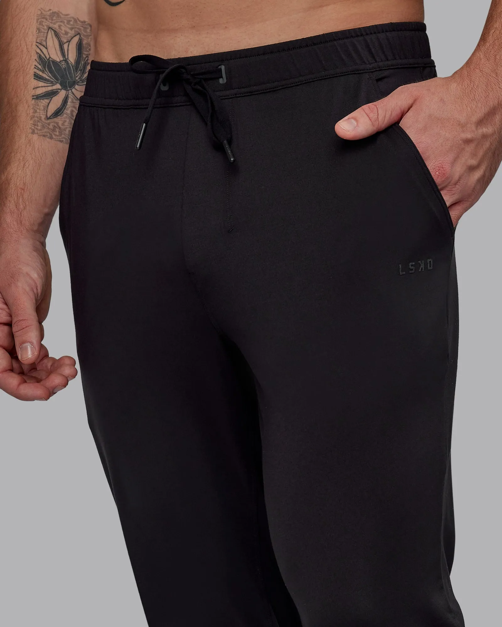 Restore CloudFLX Joggers - Black