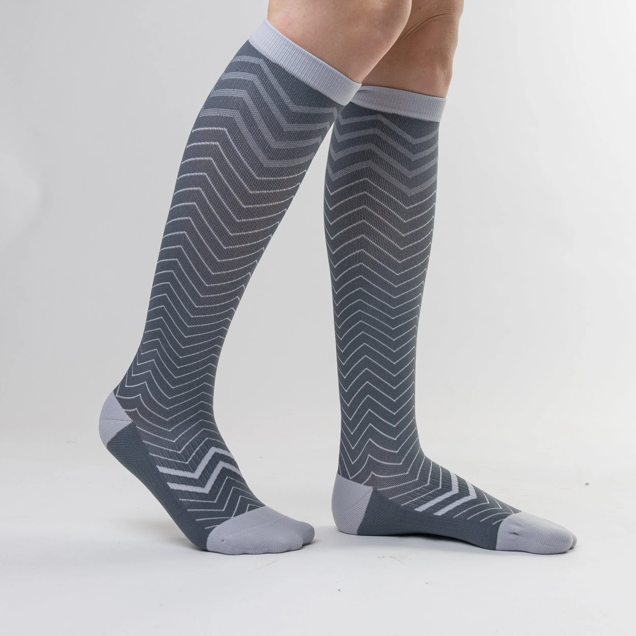 TRTL COMPRESSION SOCKS