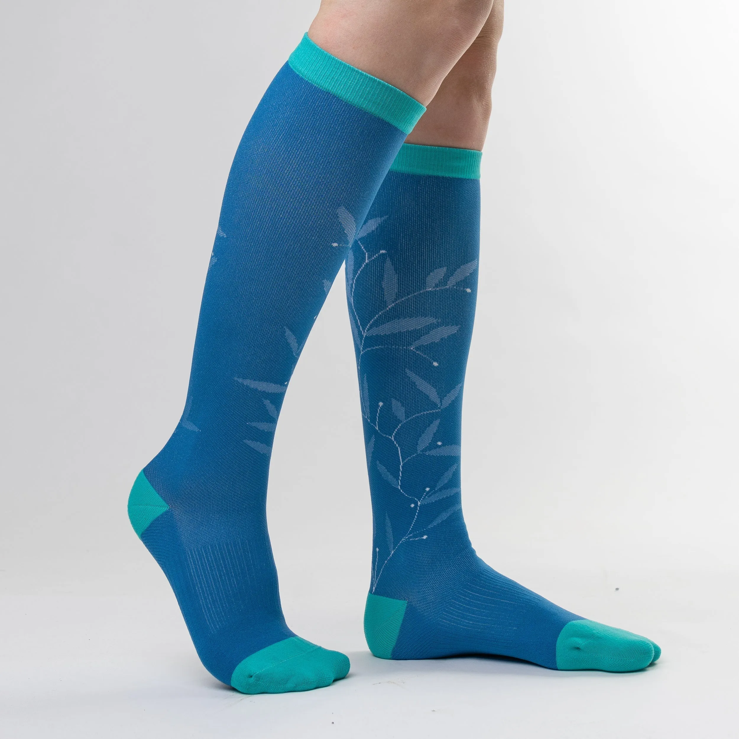 TRTL COMPRESSION SOCKS